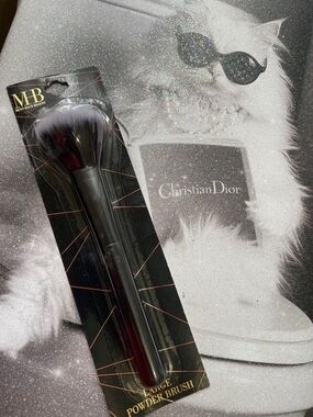 Makeup Brush Giveaway!!